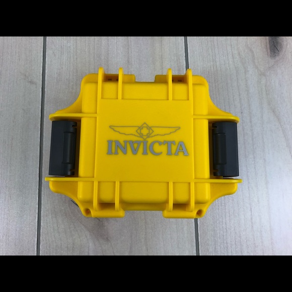invicta pelican case